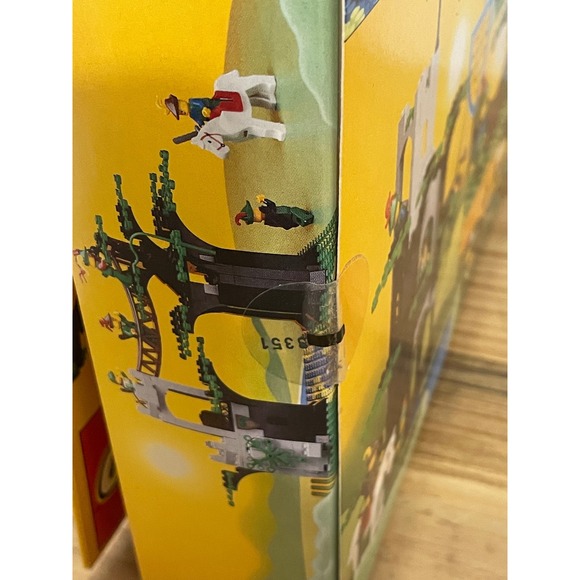 LEGO 6071 Castle Forestmen's Crossing Sealed - Picture 4 of 8